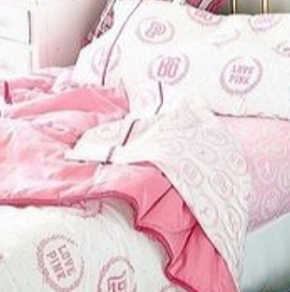 PINK VICTORIA'S SECRET Monogram Comforter Set
